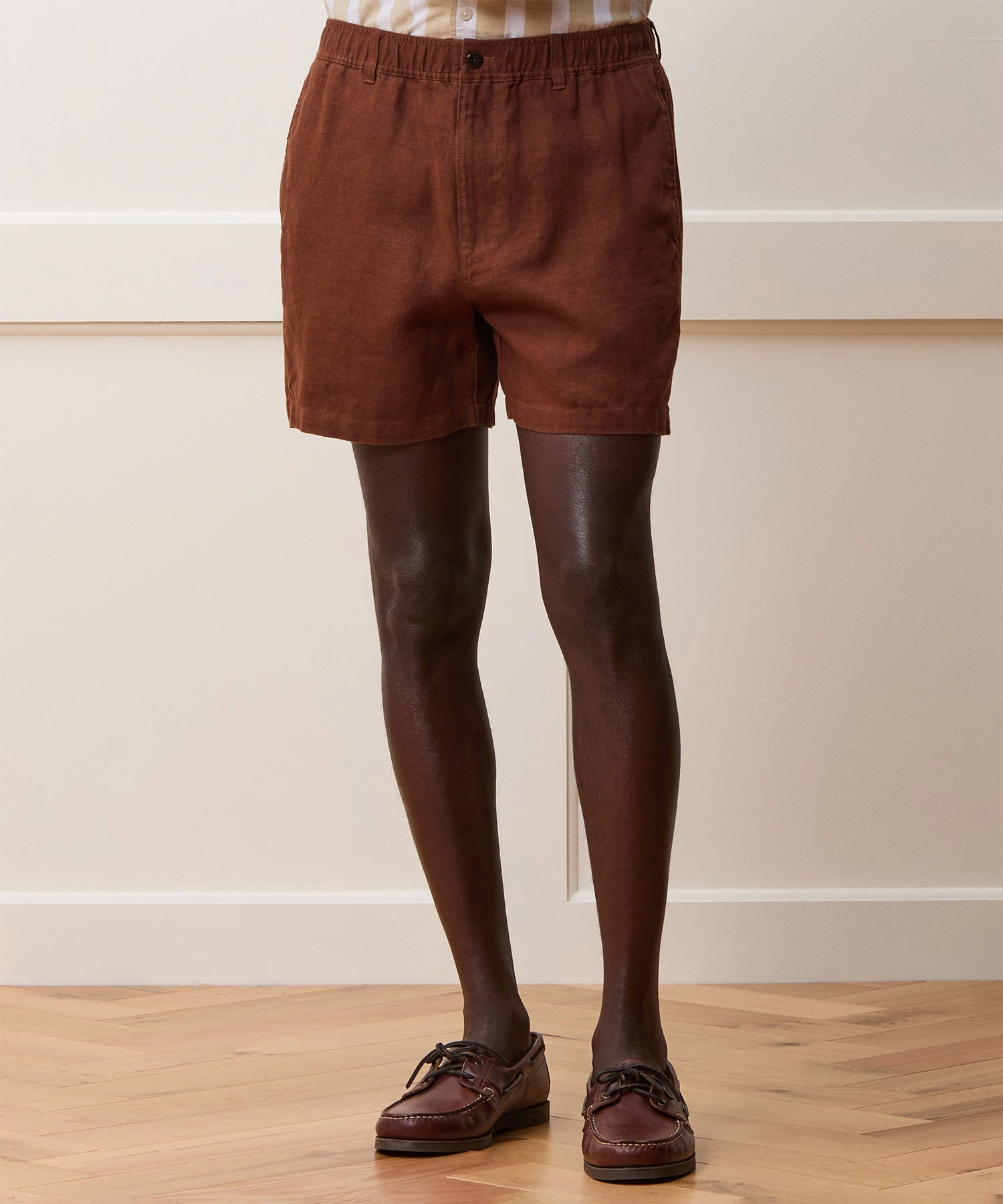 Strandløberens Linned Shorts: Sommerens Friske Vind I Hvert Stridt Stof - Perfekt til Sol og Sjov!